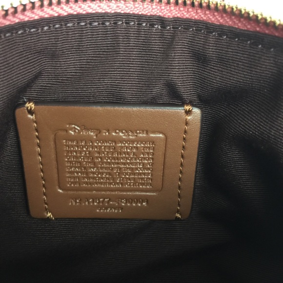 Coach Minnie Mouse Corner Zip Wristlet - Picture 8 of 8